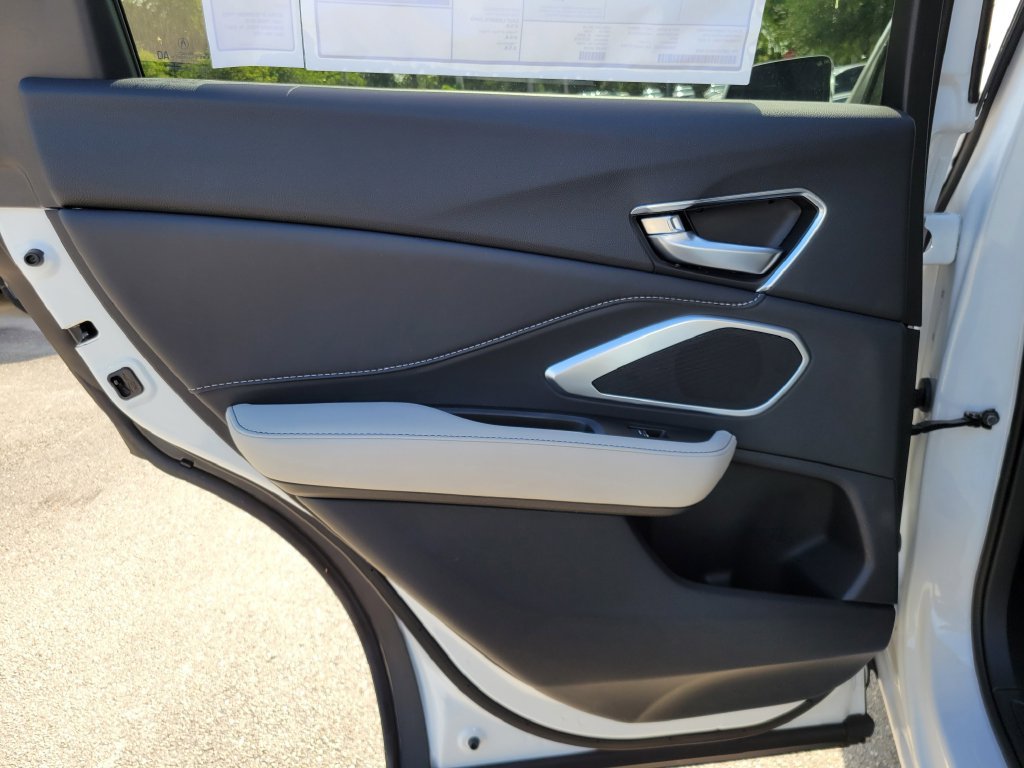 New 2026 Acura RDX SH-AWD image 7