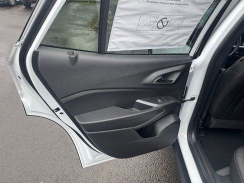 New 2026 Chevrolet Trax RS w/ Driver Confidence Package image 10