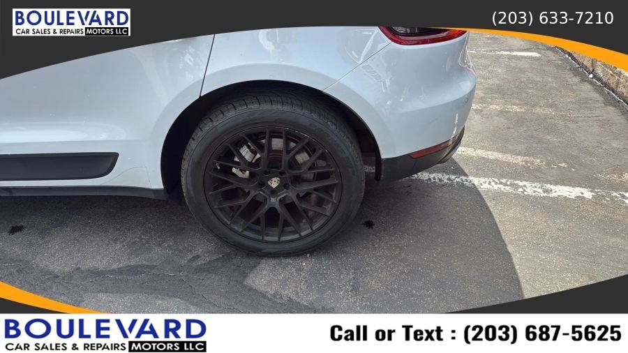 Used 2017 Porsche Macan S AWD/4WD image 10