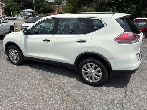 Used 2016 Nissan Rogue S AWD/4WD image 15
