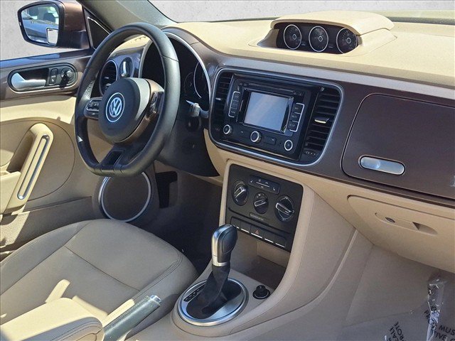 Used 2014 Volkswagen Beetle TDI FWD image 21