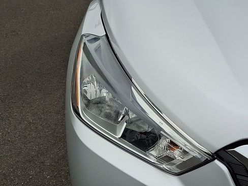 Certified 2020 Nissan Kicks SV image 10