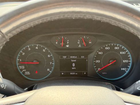 Used 2018 Chevrolet Equinox LT image 27