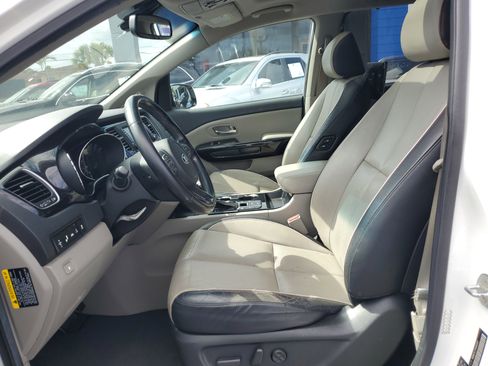 Used 2019 Kia Sedona EX w/ EX Premium Package image 10