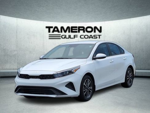 Used 2023 Kia Forte LXS FWD image 1