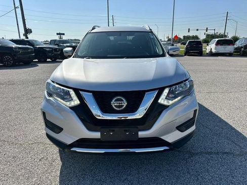 Used 2018 Nissan Rogue SV FWD image 9