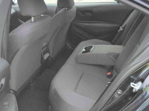 Used 2024 Toyota Corolla LE FWD image 4