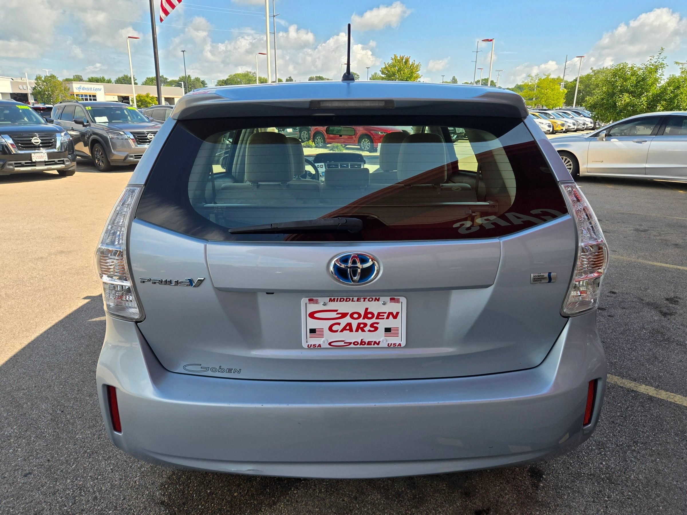 Used 2014 Toyota Prius V Two FWD image 5
