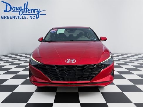 Used 2023 Hyundai Elantra SEL w/ Convenience Package image 8