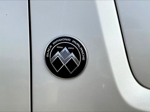 Used 2013 Chevrolet Avalanche LTZ image 8