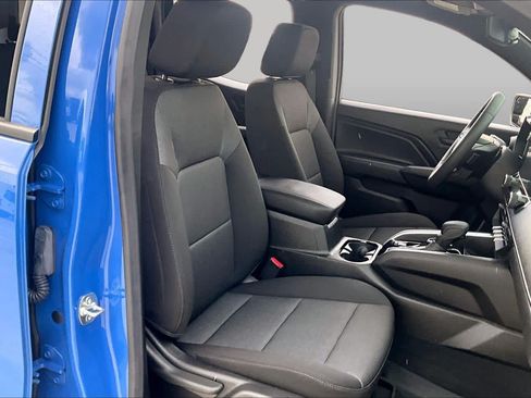 Used 2025 Chevrolet Colorado Trail Boss AWD/4WD image 8