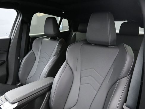 Certified 2024 BMW X2 xDrive28i w/ M Sport Package image 13