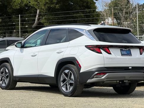 Certified 2025 Hyundai Tucson SEL FWD image 8