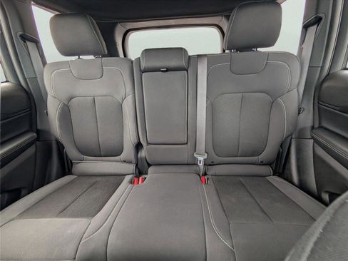 Used 2024 Jeep Grand Cherokee Laredo w/ Luxury Tech Group I RWD image 26