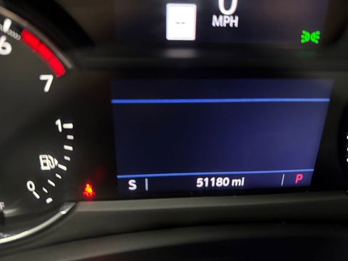 Used 2019 Cadillac XT4 Luxury image 18