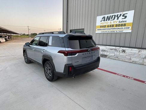 Used 2026 Subaru Outback Premium AWD/4WD image 16