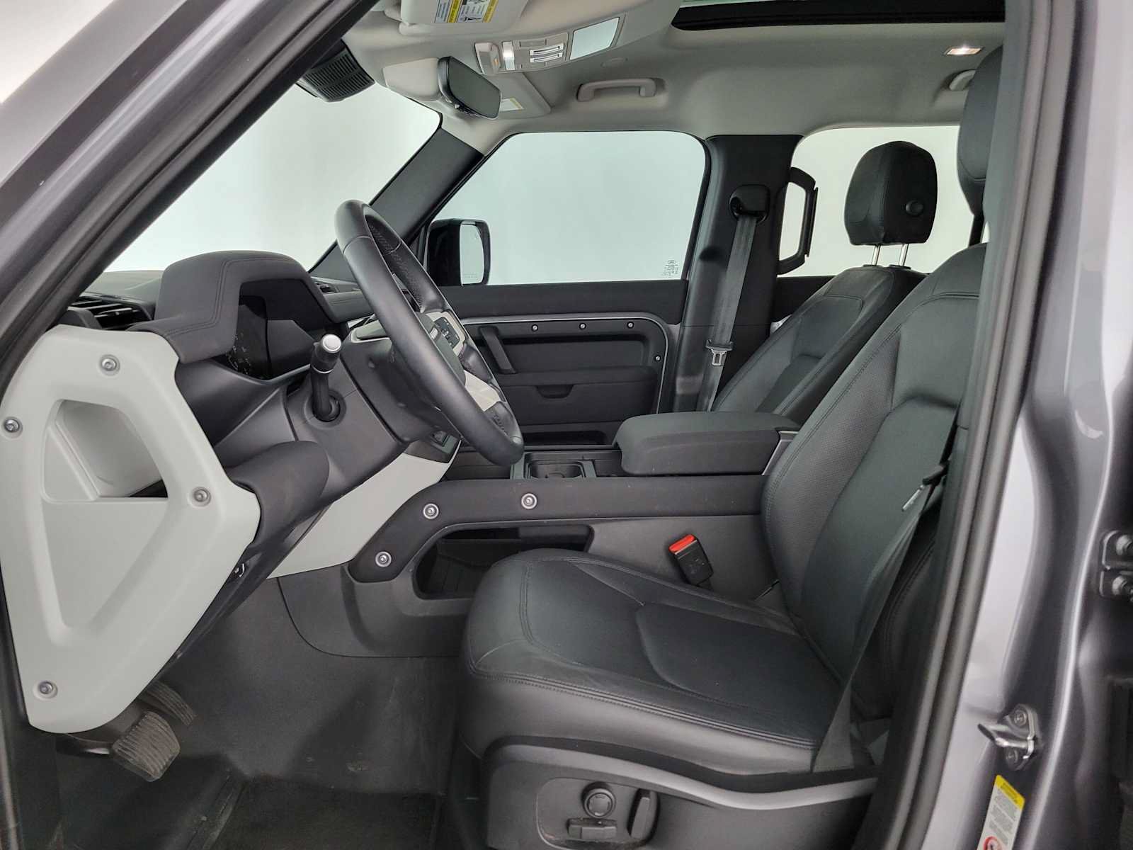 Used 2023 Land Rover Defender 110 S AWD/4WD image 20