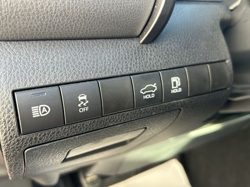 Certified 2023 Toyota Camry SE image 15