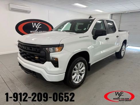 Used 2024 Chevrolet Silverado 1500 Custom image 1