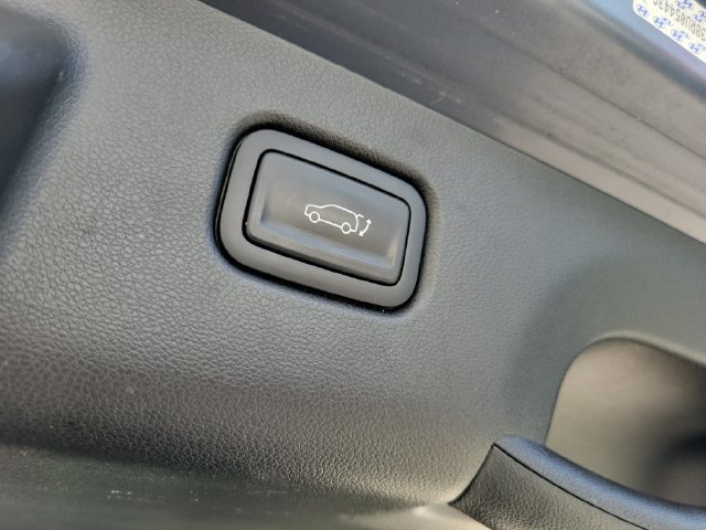 Used 2024 Hyundai Kona Limited AWD/4WD image 10