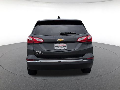 Used 2018 Chevrolet Equinox LS FWD image 4