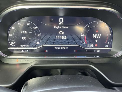 Used 2024 GMC Yukon XL SLT w/ SLT Luxury Package image 31