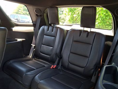 Used 2015 Ford Explorer Limited AWD/4WD image 9