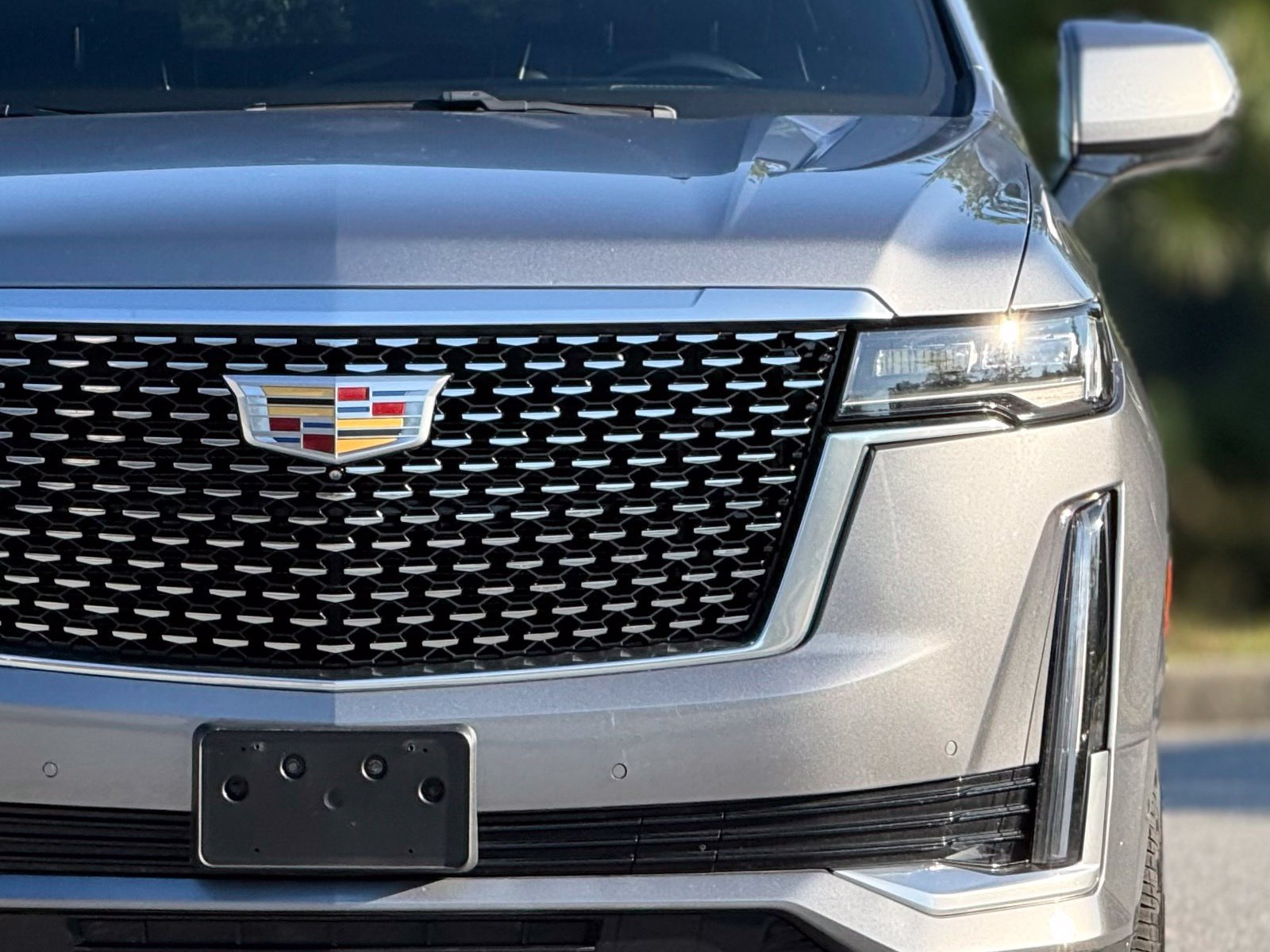 Used 2022 Cadillac Escalade Premium Luxury AWD/4WD image 15