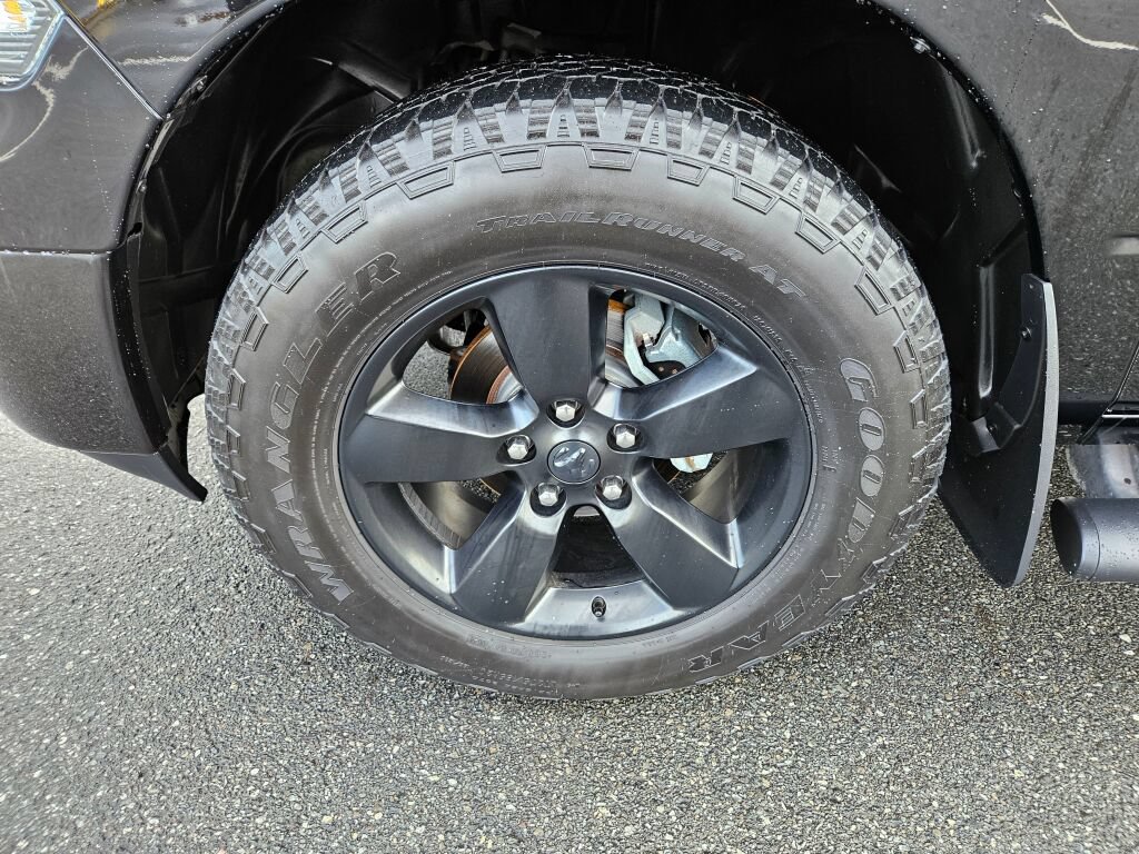 Used 2019 RAM 1500 Big Horn AWD/4WD image 9