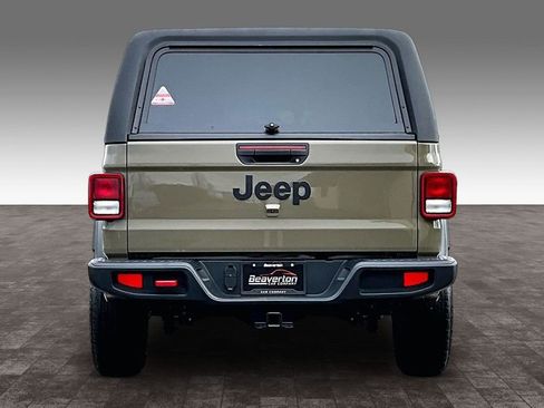 Used 2020 Jeep Gladiator Sport w/ Quick Order Package 24S image 6