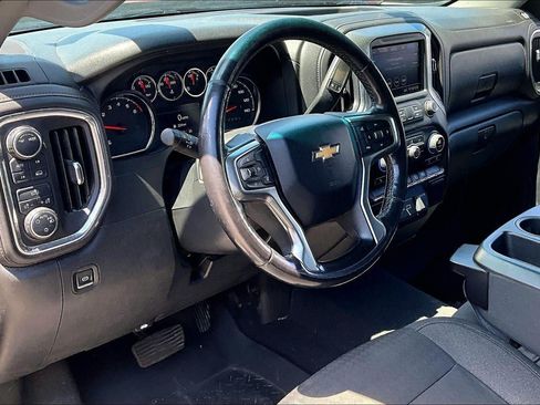 Used 2021 Chevrolet Silverado 1500 LT AWD/4WD image 13