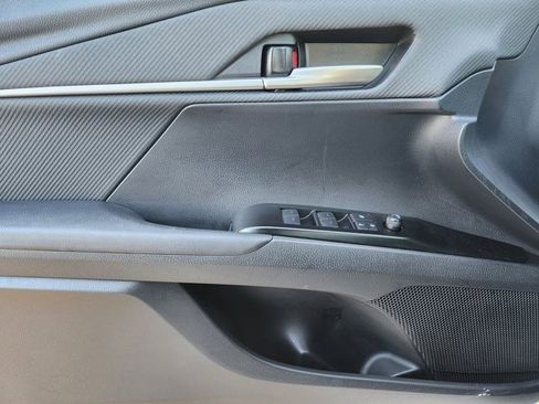 Used 2025 Toyota Camry XLE image 22