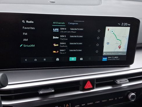 Used 2025 Kia Sorento EX w/ Panoramic Sunroof Package image 19