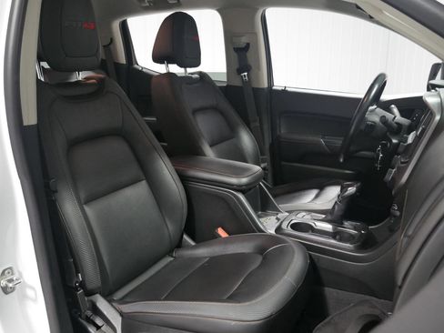 Used 2022 GMC Canyon AT4 image 15