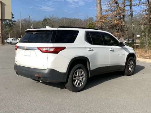 Used 2019 Chevrolet Traverse LT image 7
