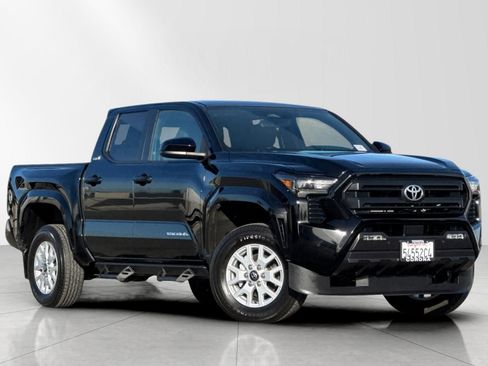 Used 2024 Toyota Tacoma SR5 image 1