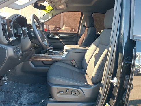 Used 2023 Chevrolet Silverado 1500 LT Trail Boss w/ Protection Package image 14