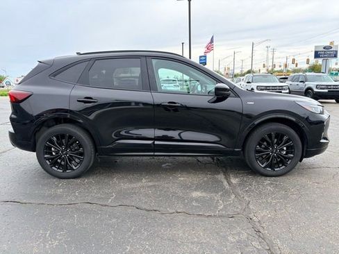 Used 2023 Ford Escape ST-Line Elite AWD/4WD image 7