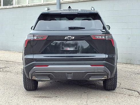 New 2026 Chevrolet Equinox ACTIV image 2