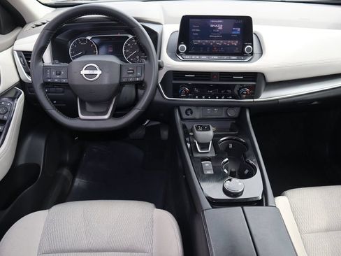 Certified 2025 Nissan Rogue SV AWD/4WD image 14