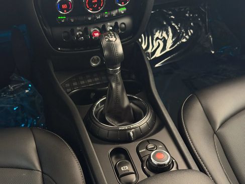 Used 2017 MINI Cooper Clubman ALL4 AWD/4WD image 29
