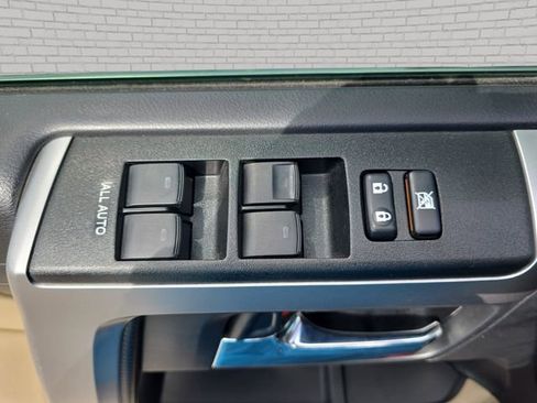 Used 2024 Toyota 4Runner Limited AWD/4WD image 28