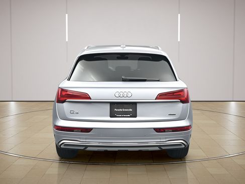 Used 2021 Audi Q5 Prestige AWD/4WD image 24