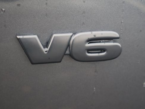 Used 2023 Toyota Tacoma TRD Sport w/ Black Out Package (TMS) image 9