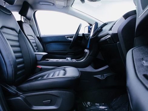 Used 2024 Ford Edge SEL image 25
