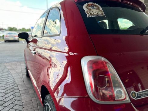Used 2012 FIAT 500 Sport w/ Safety & Sound Pkg FWD image 10