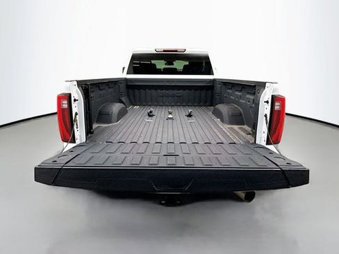 Used 2025 GMC Sierra 2500 SLT AWD/4WD image 29
