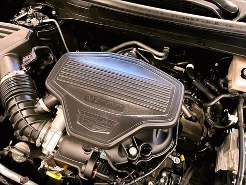 Used 2025 Cadillac XT5 Premium Luxury image 36