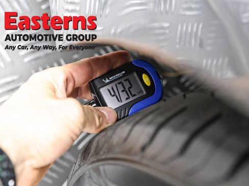Used 2023 Nissan Maxima SV w/ Floor Mat Group FWD image 27