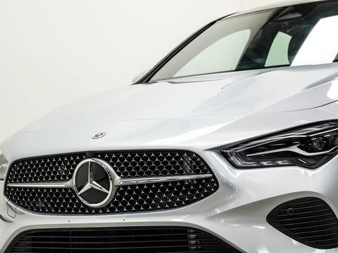 Used 2025 Mercedes-Benz CLA 250 image 2